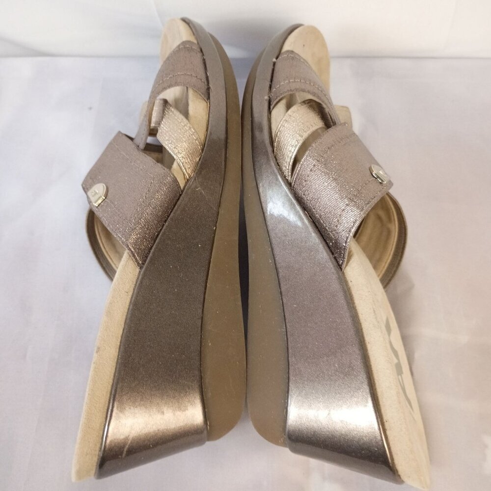Anne Klein Sport Peggy Wedge Sandals Women Size 9 Bronze Metallic Slide - Picture 7 of 11
